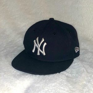 NY Yankees hat